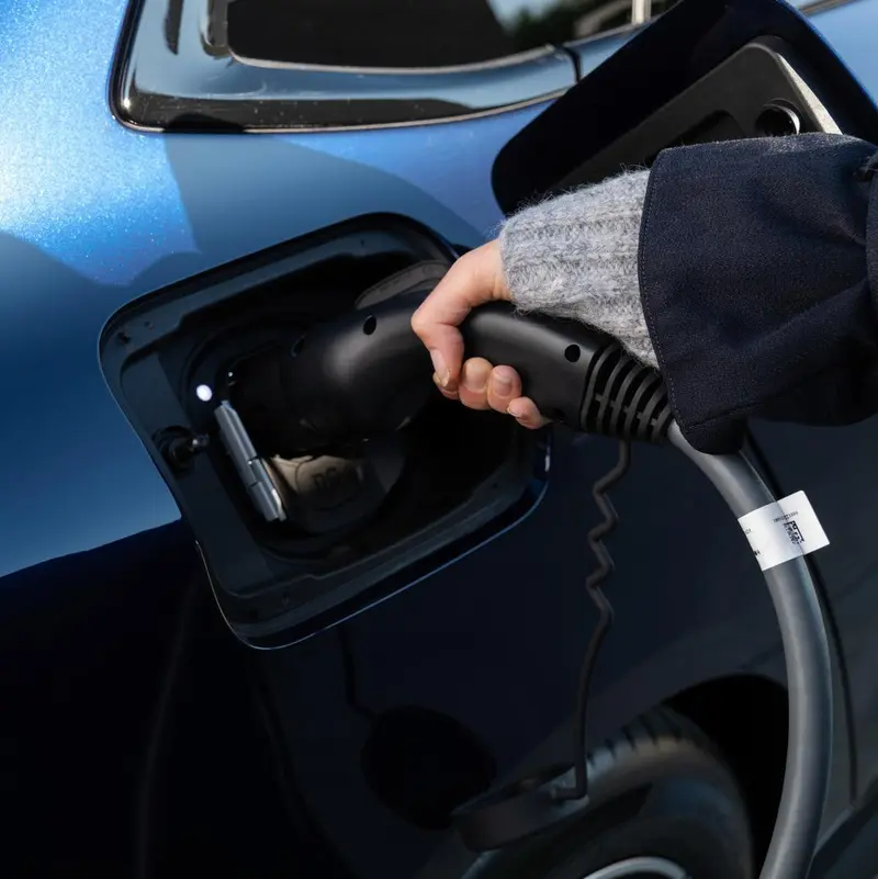E-Auto wird geladen